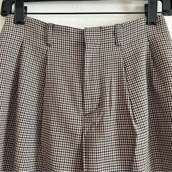 Velvet by Graham & Spencer Plaid Trousers | size 6 - Picture 3 of 9